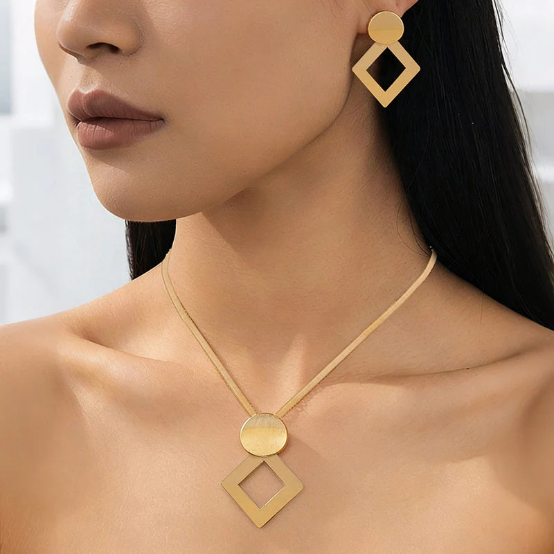 π 50% OFF NOW! β¨ Modern Chic Necklace & Earring Set β Gold finish, geometric design & lightweight β perfect for daily elegance or gifting π« - Image 9