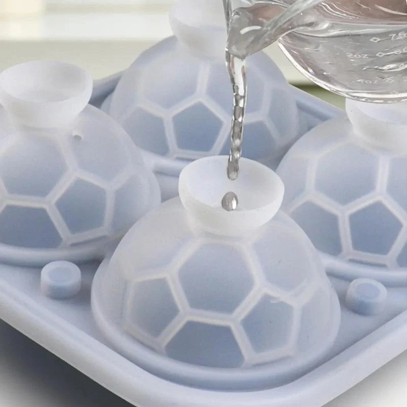 📢📢50% OFF!! ⏰ Silicone Soccer Ball Ice Cube Tray – 5.5 cm Cubes, Slow-Melting, Leak-Proof Design, 4 Colors, Perfect for Game Nights & Cocktails 🥂 - Image 11